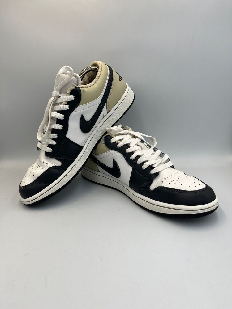 Nike Low-Top Sneakers